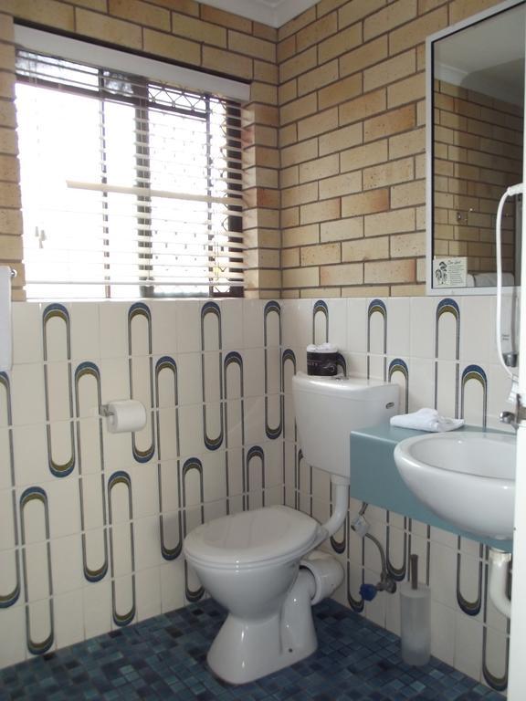 Bridge Street Motor Inn Туумба Екстериор снимка